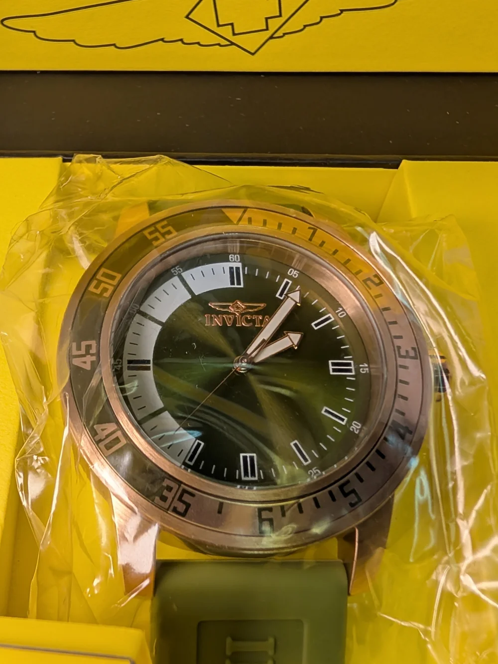 Invicta Green Dial with Green Silicone Strap and Gold-Tone Case